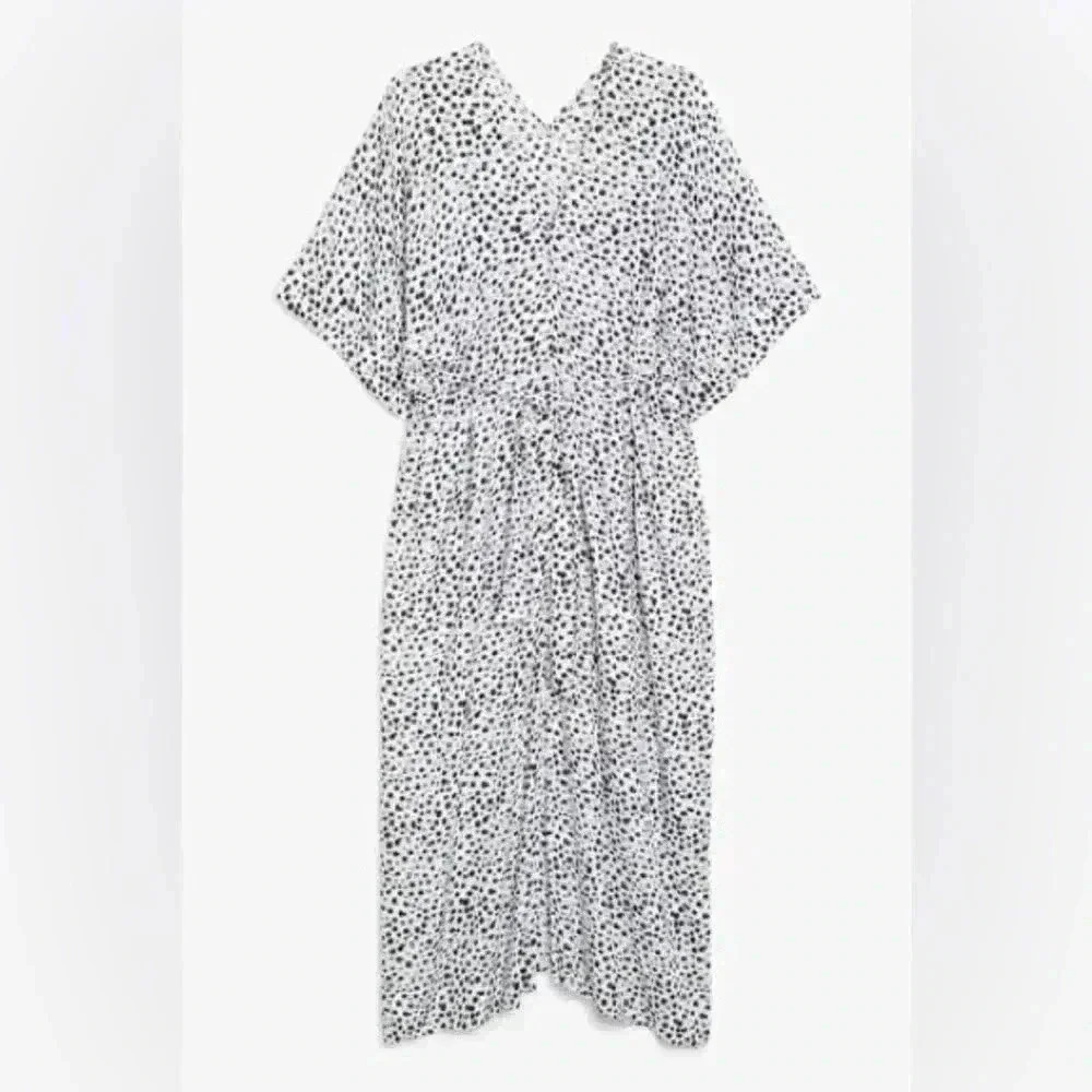 Monki Kaftan Flowy midi dress white black dotted size M/L Beach summer vacation